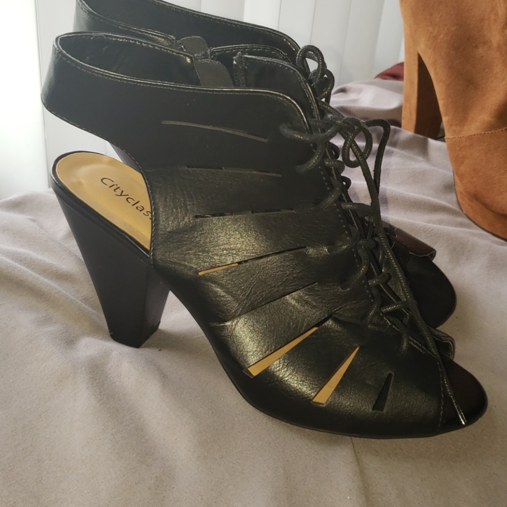 Black heels